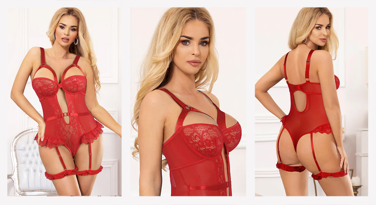 Body com folhos de renda...